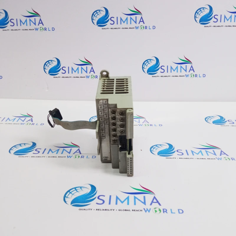 1762-OB8 Allen Bradley MicroLogix Digital Output Module thumbnail 2